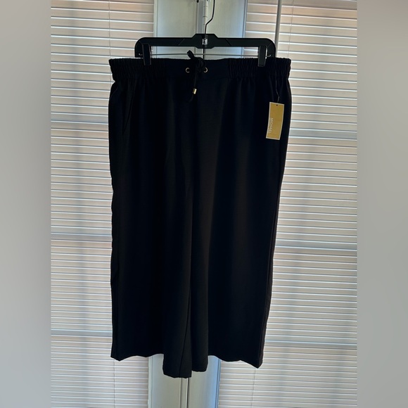 MICHAEL KORS Womens Black Wide Leg Stretch Cropped Pants Pull on Plus Sz 1X NWT - Picture 2 of 9